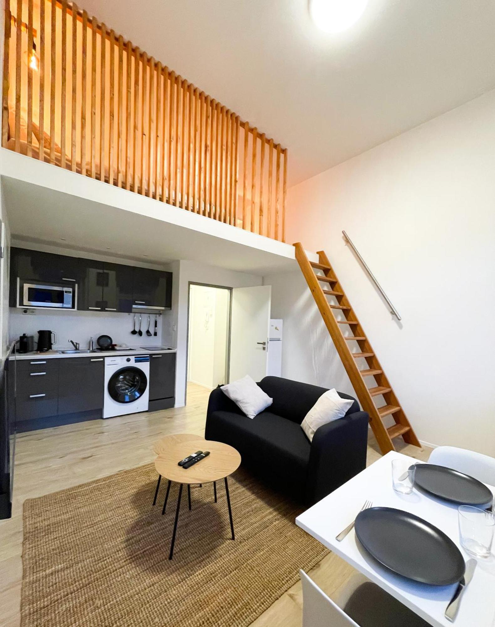Apartment Loft Maniny By Urban Prag